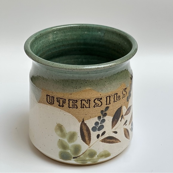 Vintage 1983 Studio Pottery Utensil Holder Hawaii Signed - Picture 1 of 7